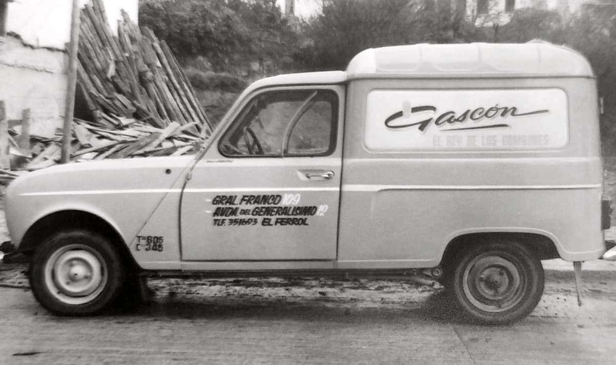 Renault 4 de la confiteria en 1960